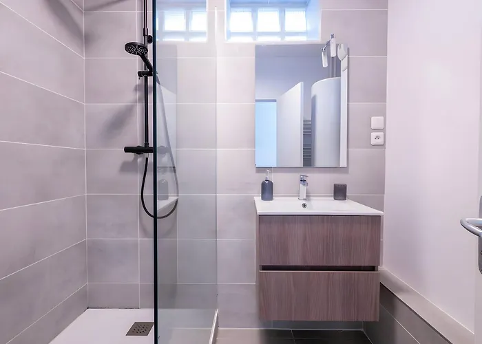 Appartamento Le Spacieux - Circuit - Parking - 8 Personnes - Reve Au Mans *