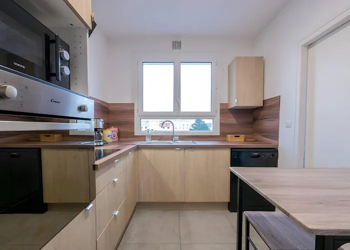 Appartamento Le Spacieux - Circuit - Parking - 8 Personnes - Reve Au Mans