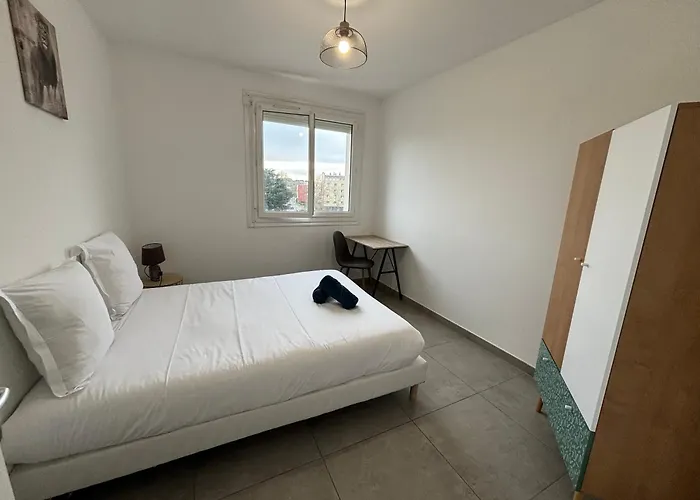 Appartamento Le Spacieux - Circuit - Parking - 8 Personnes - Reve Au Mans *